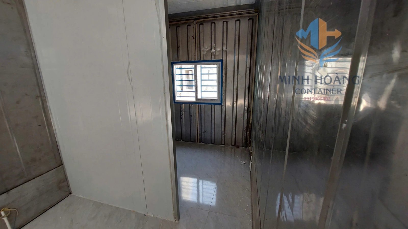 Container Văn Phòng 40 Feet Xanh Dương Chia 2 Phòng Vỏ Lạnh
